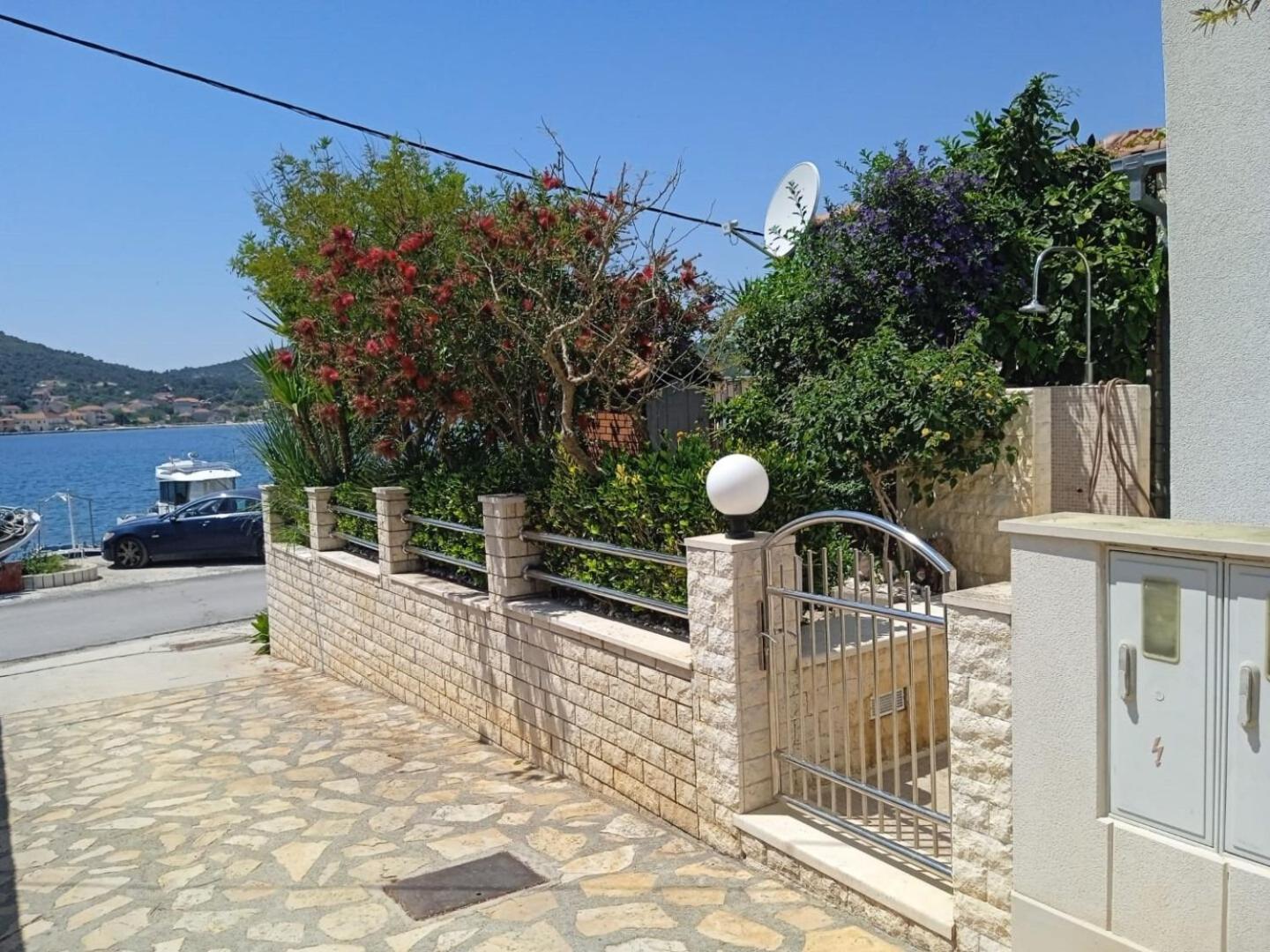 Apartment Josip Vinisce Exterior photo